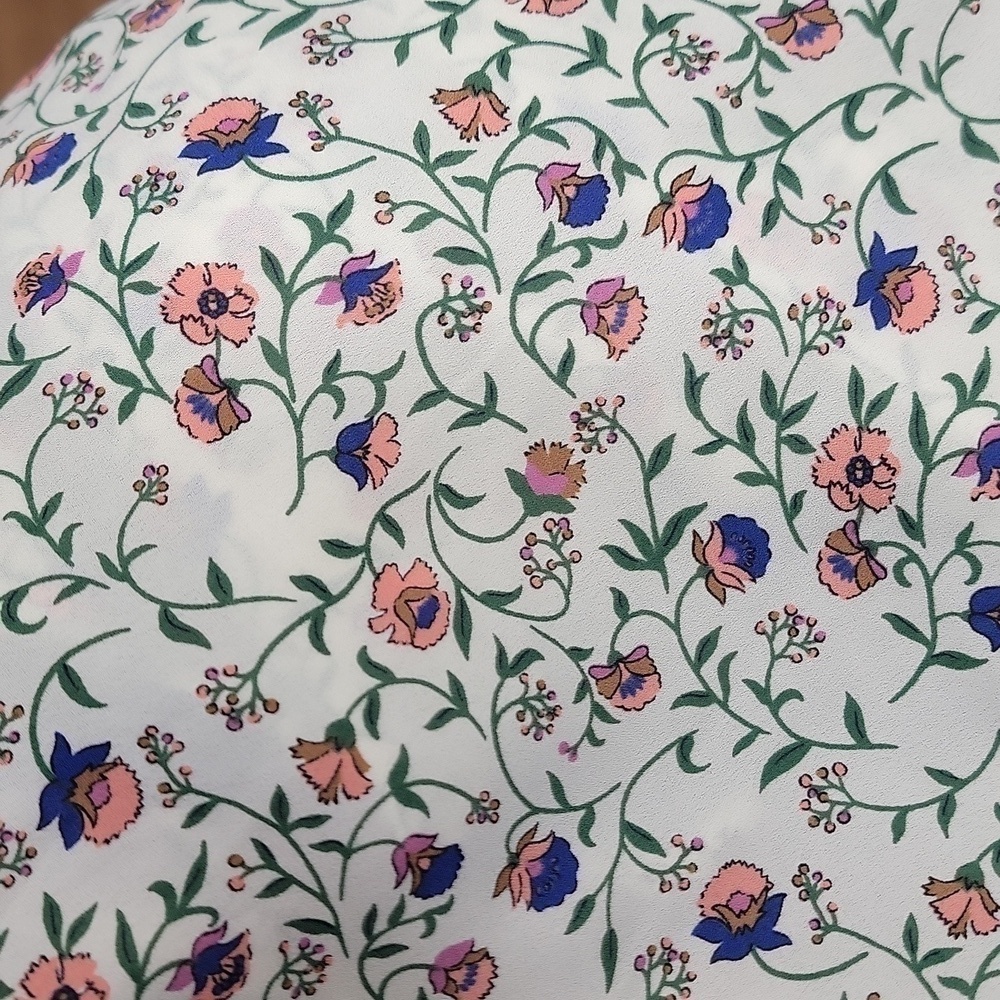 LUSH Boho Floral Tie Top - Picture 2 of 9